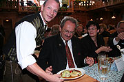 Probeessen im Kalbs Kuchl mit OB Christian Ude (Foto: Martin Schmitz)